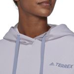 Buzo-adidas-Terrex-Logo-Detalles-1