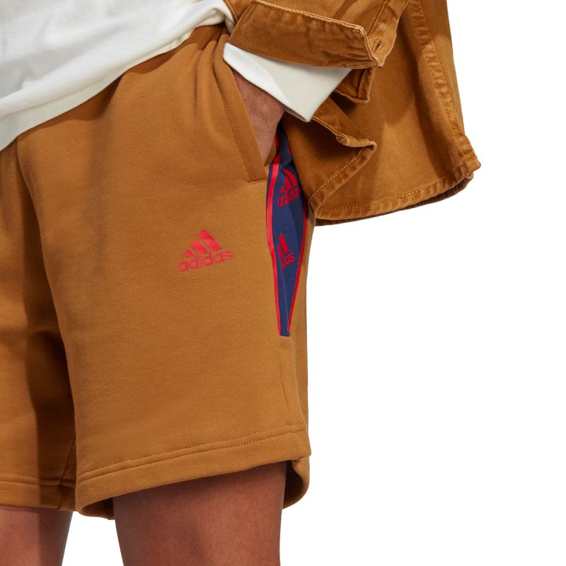 Short-adidas-Brandlove-Ic6816-Detalles-2