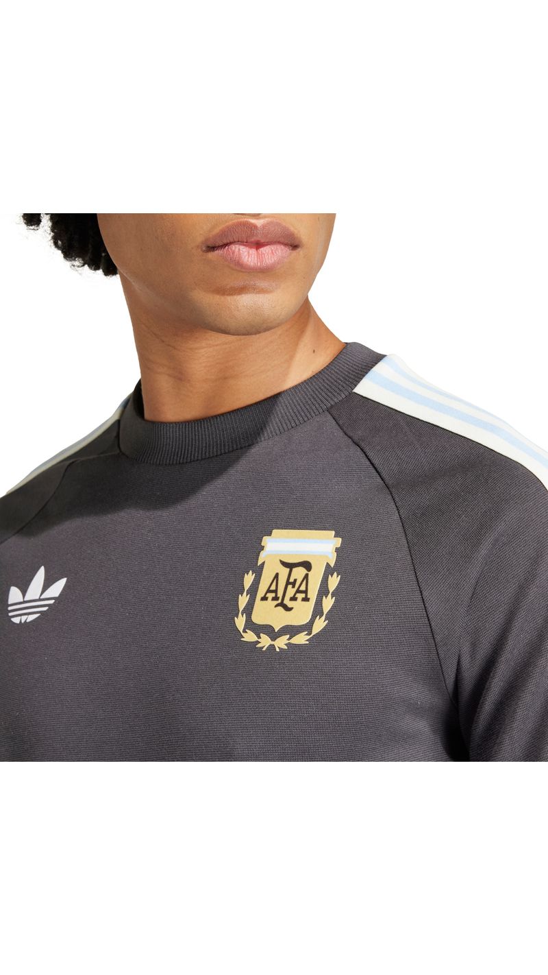 Remera-adidas-Originals-Afa-Beckenbauer-.-Detalles-1