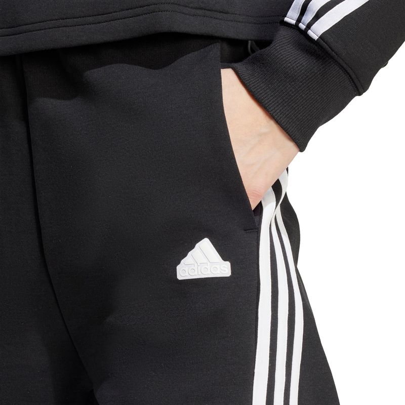 Short-adidas-Future-Icons-3S-.-Detalles-2