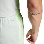 Short-adidas-Own-The-Run-Colorblock-Detalles-1