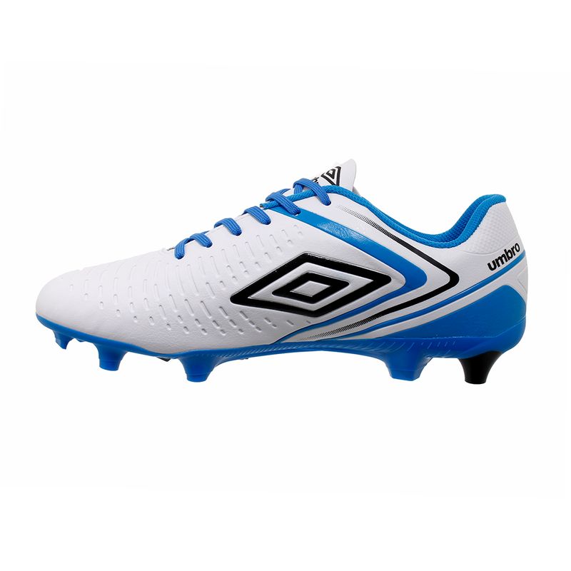 Botines-Con-Tapones-Umbro-Score-INTERNO-DERECHO