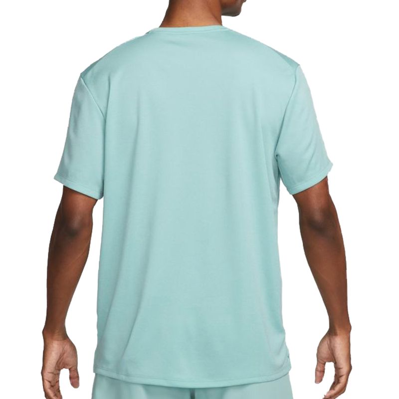 Remera-Nike-Miler-Espalda