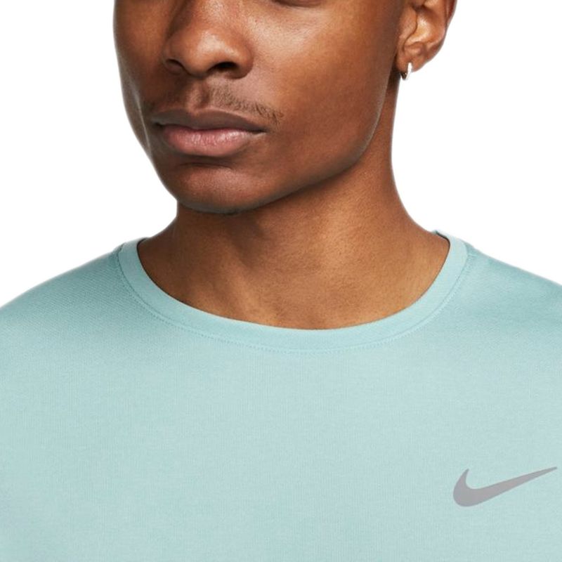 Remera-Nike-Miler-Lateral