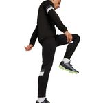 Conjunto-Puma-Teamrise-Detalles-2