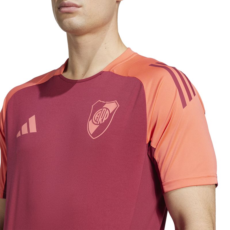 Remera-adidas-River-Plate-Training--24-25-Detalles-1