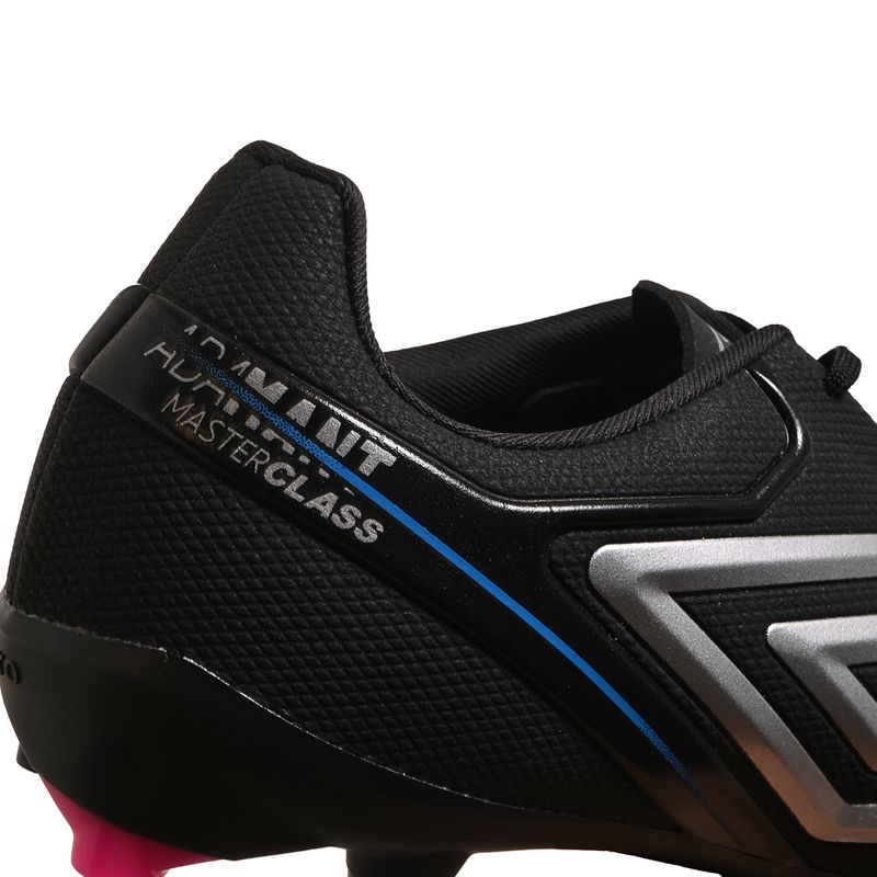 Botines-Con-Tapones-Umbro-Adamant-Master-Class-Club-DETALLES-3