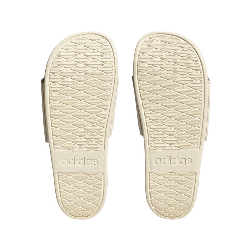 Ojotas-adidas-Adilette-Comfort-POSTERIOR-TALON