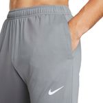 Pantalon-Nike-Challenger-Knit-Detalles-2