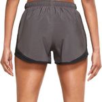 Short-Nike-W--Tempo-Espalda