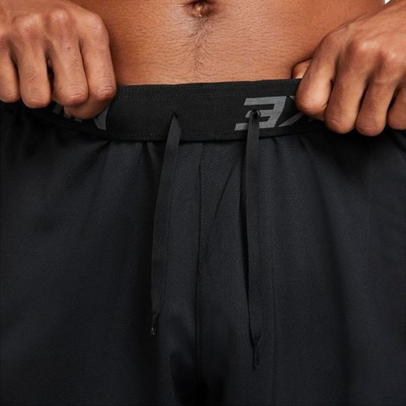 Short-Nike--Totality-Lateral