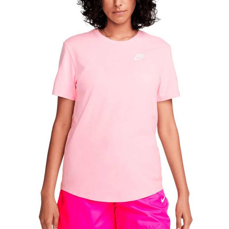 Remera-Nike-Club-Essentials-Frente
