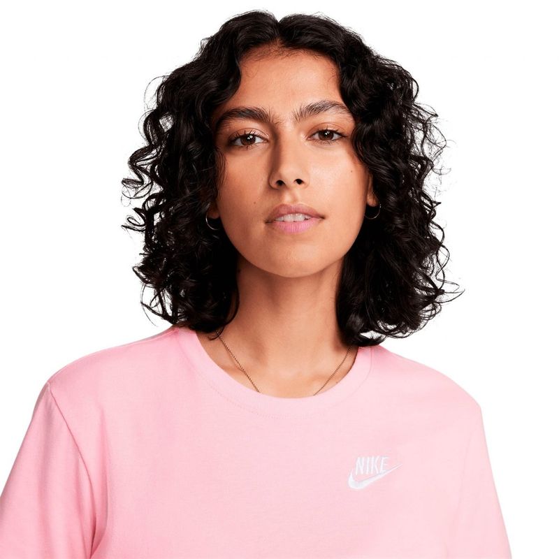 Remera-Nike-Club-Essentials-Lateral