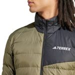 Campera-adidas-Mt-Down-Detalles-2