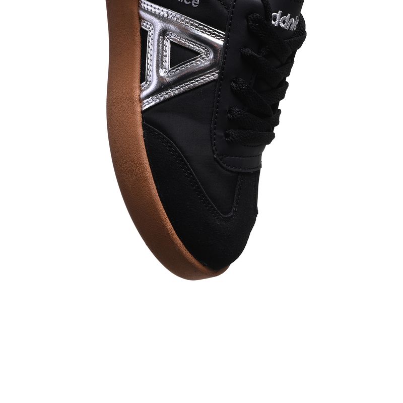 Zapatillas-Addnice-Liverpool-J-DETALLES-1