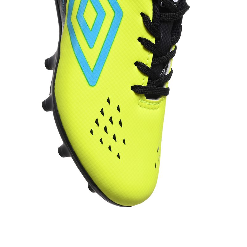 Botines-Con-Tapones-Umbro-Adamant-Top-Speed-Jr-DETALLES-1