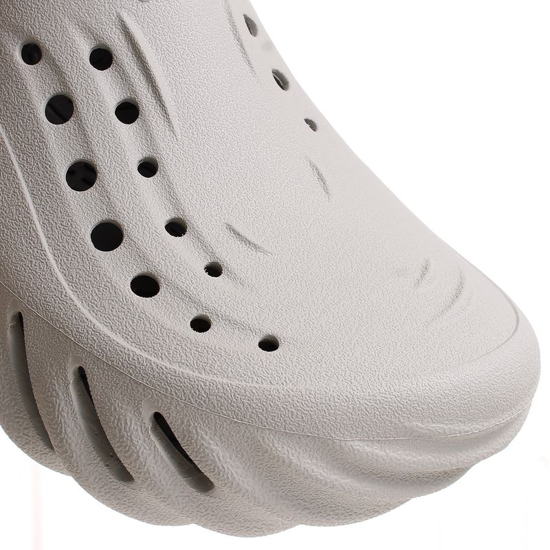 Sandalias-Crocs-Echo-Clog-DETALLES-1