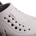 Sandalias-Crocs-Echo-Clog-K-DETALLES-3