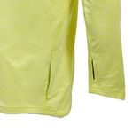 Buzo-Topper-Mid-Layer-Ii-Detalles-3