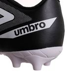 Botines-Con-Tapones-Umbro-Beat-Jr-DETALLES-3