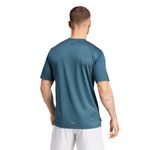Remera-adidas-Hiit-Graphic-Slogan-Lateral