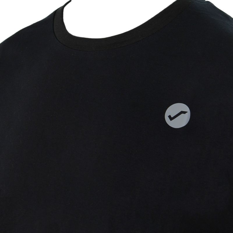 Remera-Snauwaert-Basica-Detalles-2