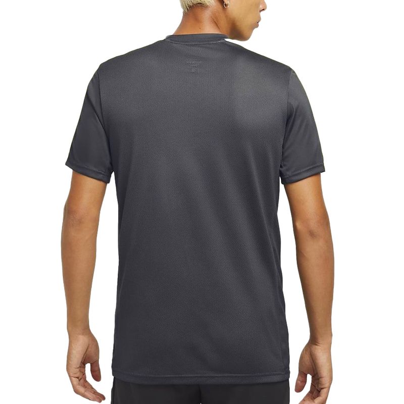 Remera-Nike--Academy-Espalda