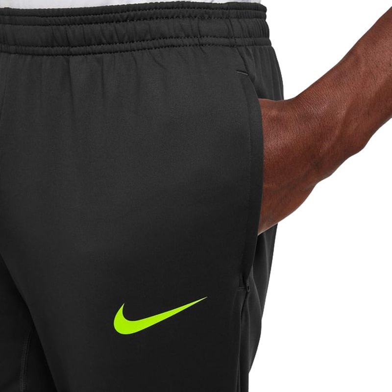 Pantalon-Nike--Strike.-Detalles-1