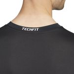 Remera-adidas-Compresion-Techfit-Detalles-1