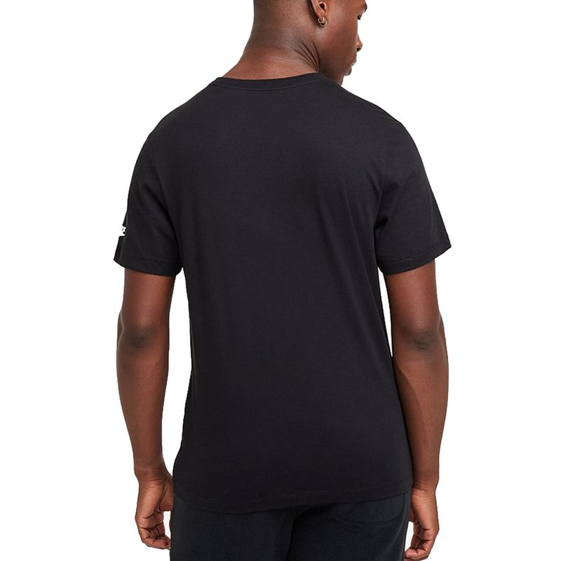 Remera-Nike-Nsw-Club-Essential-Hybrid-Espalda