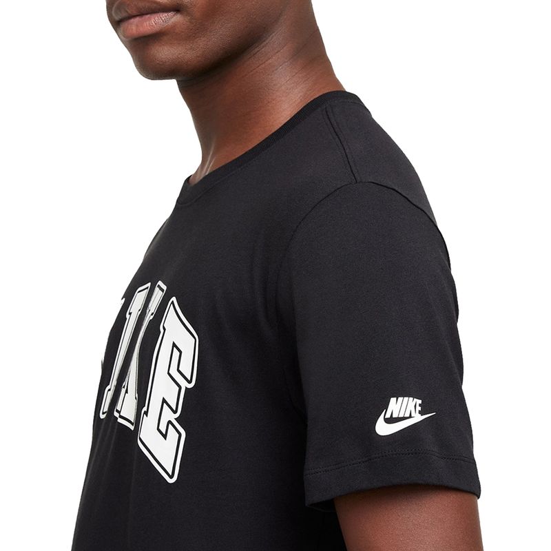 Remera-Nike-Nsw-Club-Essential-Hybrid-Detalles-1