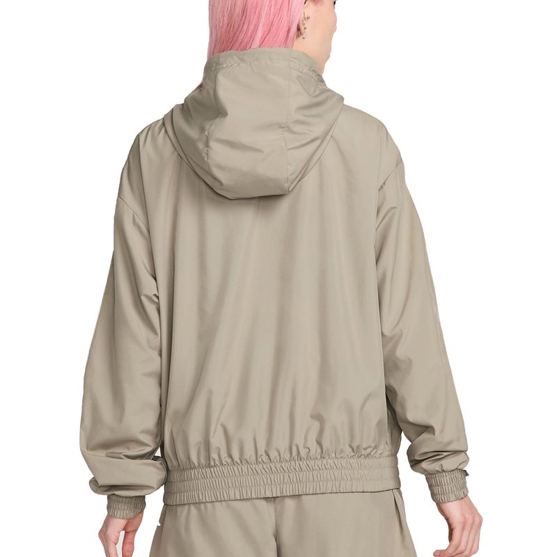 Campera-Rompeviento-Nike-W-Nsw-Essential-Espalda