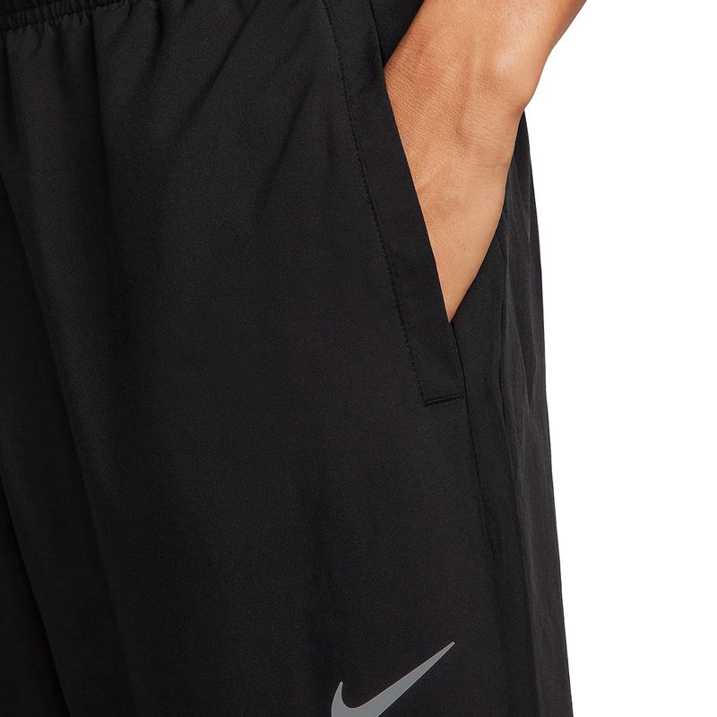 Pantalon-Nike-Challenger-Detalles-1