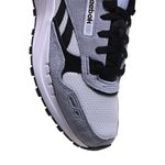 Zapatillas-Reebok-Classic-Leather-2400-DETALLES-1