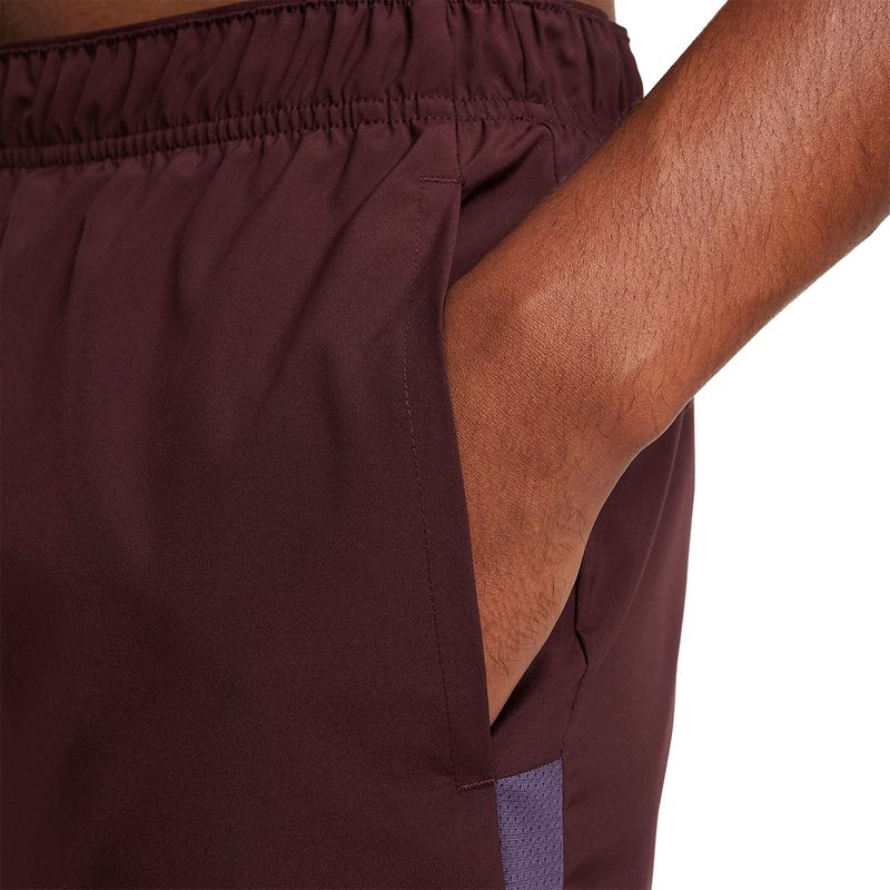 Short-Nike--Challenger-Detalles-2