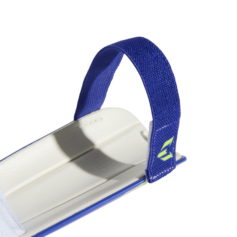Canillera-adidas-Messi-K-Detalles-2