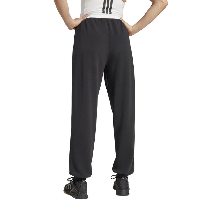 Pantalon-adidas-Designed-For-Training-Espalda