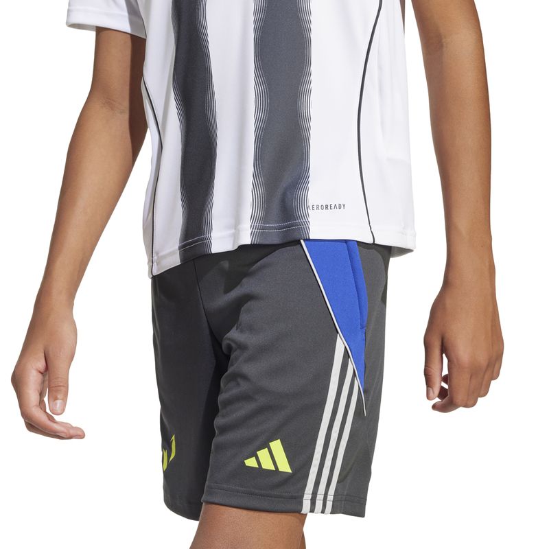 Remera-adidas-Messi-Y-Detalles-3