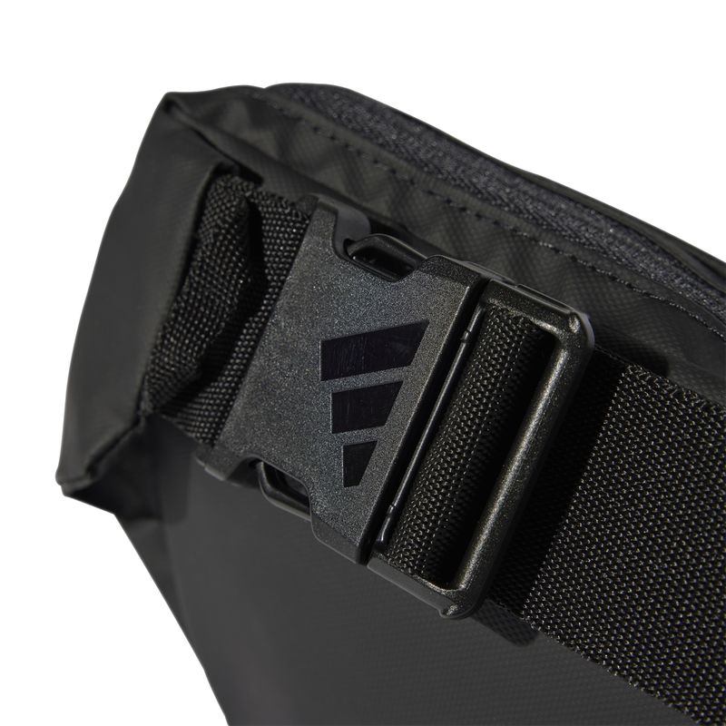 Riñonera-adidas-Ultramodern-Detalles-5