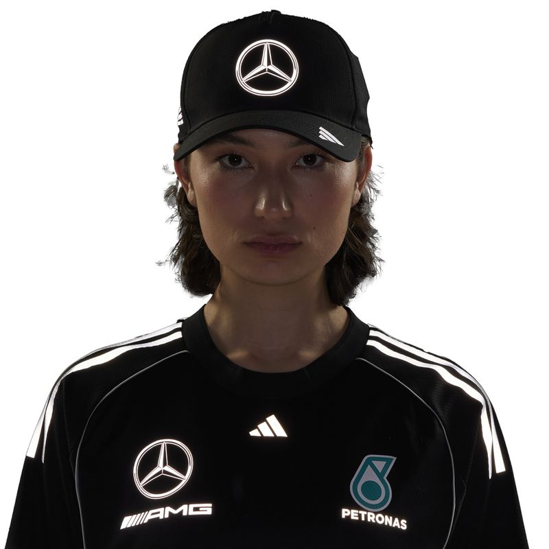 Gorra-adidas-Mercedes-Amg-F1-Detalles-4