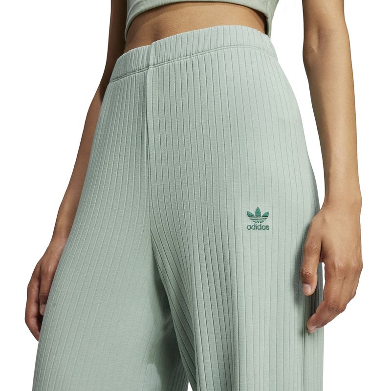 Pantalon-adidas-Originals-Essentials-Wide-Rib-Detalles-1