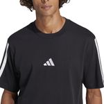 Remera-adidas-Essentials-3.-Detalles-2