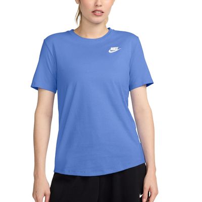 Remera Nike W Club Essentials