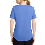 Remera-Nike-W-Club-Essentials-Espalda