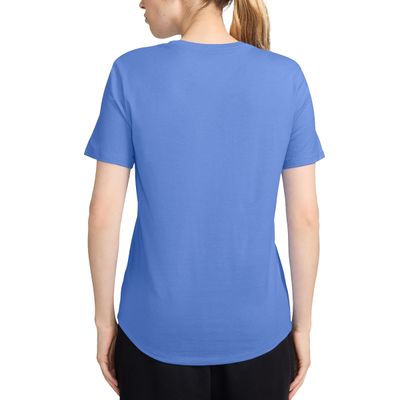 Remera Nike W Club Essentials