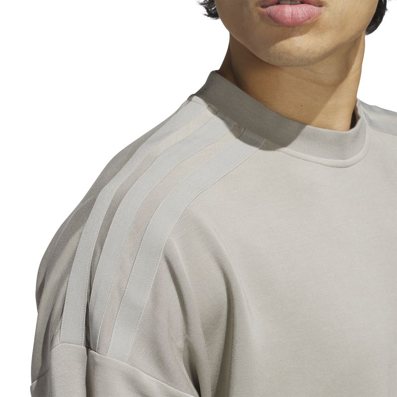 Buzo-adidas-Beyond-Detalles-1