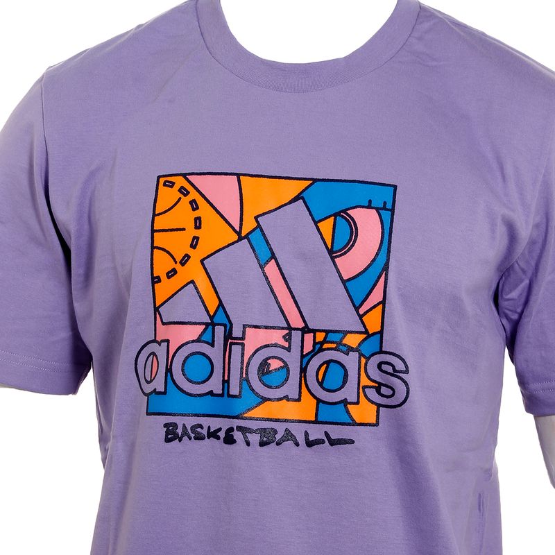 Remera-adidas-Univ-Badge-Of-Sports-Detalles-2