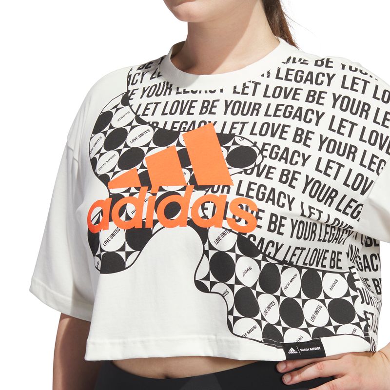 Remera-adidas-U-Crop-Pride-Rm-Detalles-1