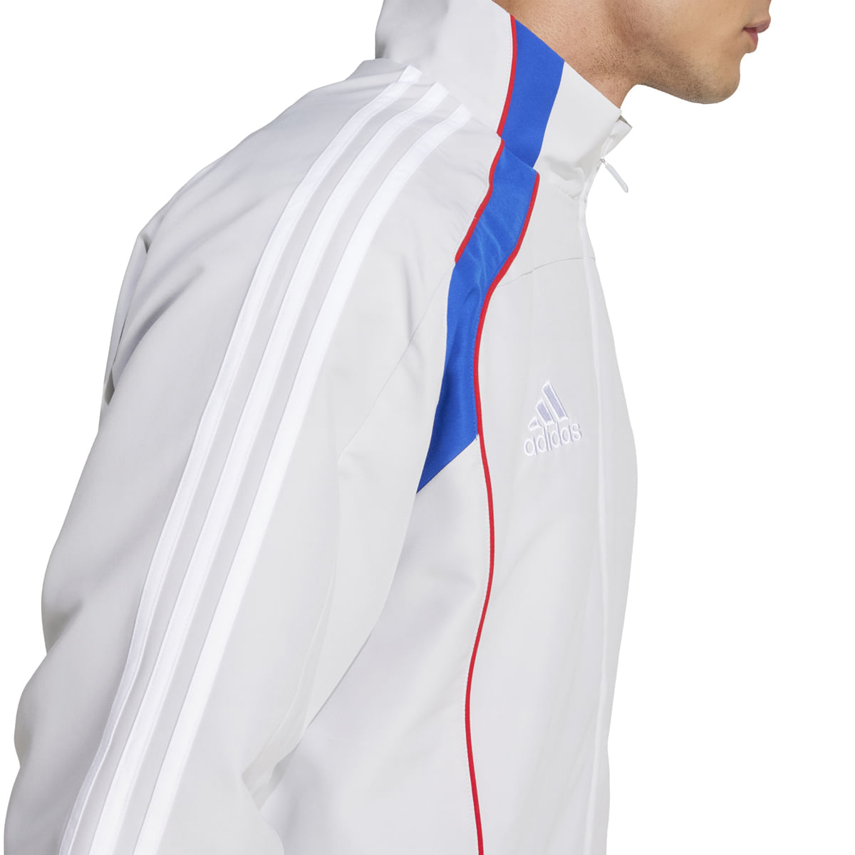 Campera-Rompeviento-adidas-Fc-Bayern-Ubp-25-Detalles-2
