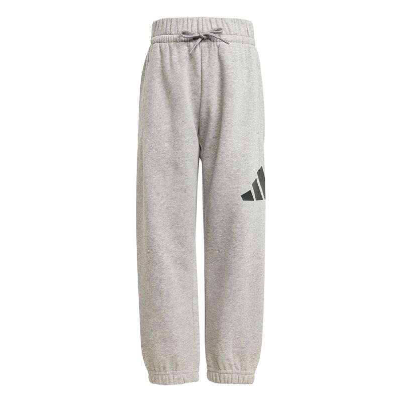 Conjunto-adidas-Essentials-Detalles-2